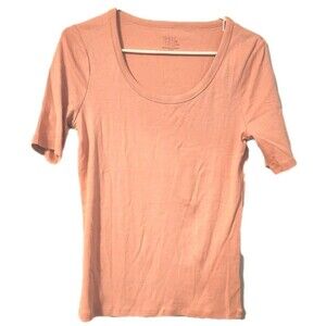 Time And Tru light Rose Scooped Neck T-shirt Size Small
